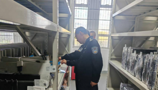 市公安局督查支隊(duì)、法制支隊(duì)蒞臨涉案財(cái)物管理中心開(kāi)展審查指導(dǎo)工作